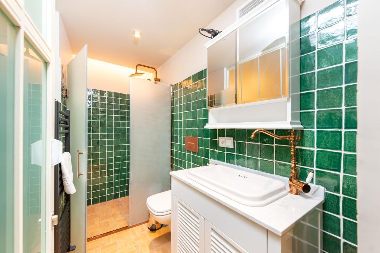 Mayer Liberty Apartments Истанбул Екстериор снимка